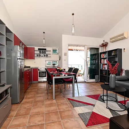 Apartman Sea Of Silence